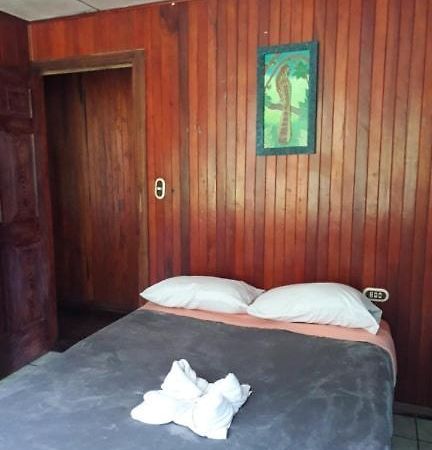 Hostel California Monteverde Exterior photo